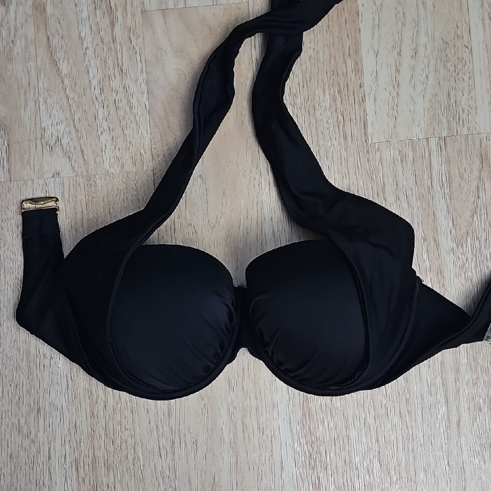 Victoria's Secret Elegant Black Bikini Top